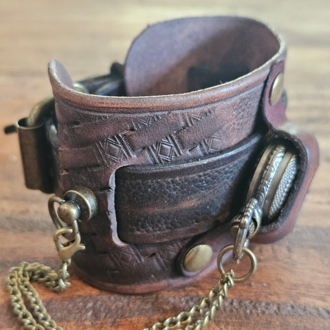 Bracelet montre steampunk steampunk médiéval fait main | Atelier AnJo