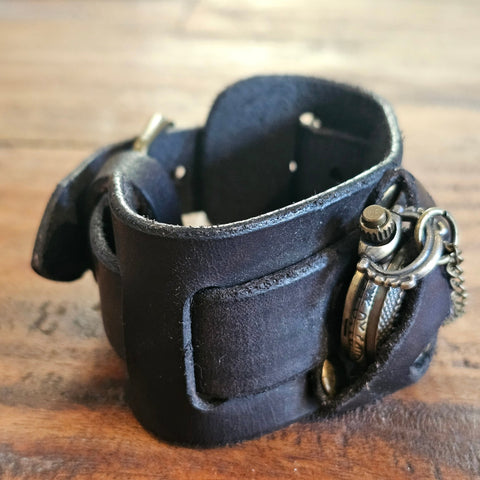 Bracelet montre steampunk steampunk médiéval fait main | Atelier AnJo