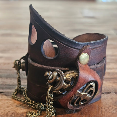 Bracelet montre steampunk steampunk médiéval fait main | Atelier AnJo