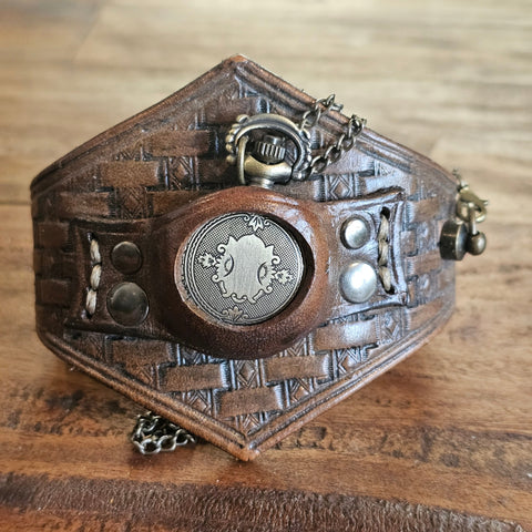 Bracelet montre steampunk steampunk médiéval fait main | Atelier AnJo
