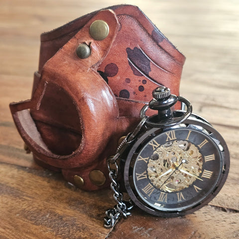 Bracelet steampunk avec montre mécanique – cuir fait main steampunk médiéval fait main | Atelier AnJo