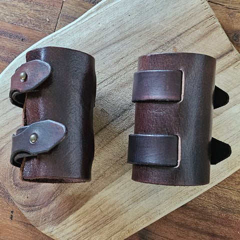 Paire de bracelets de force viking médiévaux en cuir véritable – steampunk, cosplay, GN