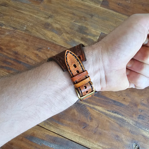 Bracelet montre steampunk en cuir véritable.