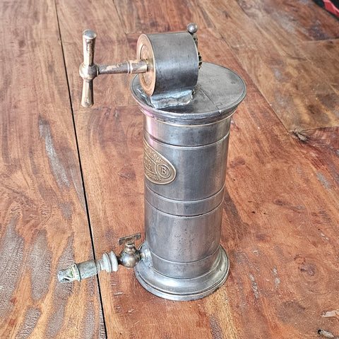 Véritable irrigateur du docteur Eguisier. steampunk médiéval fait main | Atelier AnJo