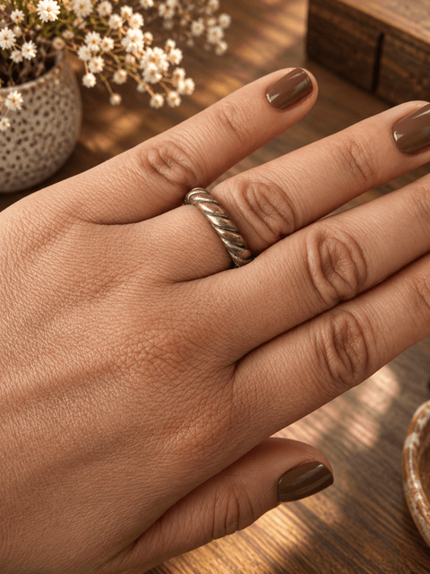 Bague torsadée en cuivre forgé – Taille 52 steampunk médiéval fait main | Atelier AnJo