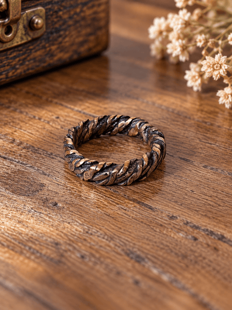 Bague torsadée patinée – Taille 63 steampunk médiéval fait main | Atelier AnJo