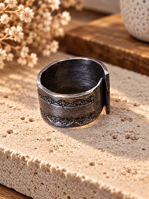 Bague « Vestige » – Petite taille 44,5 steampunk médiéval fait main | Atelier AnJo