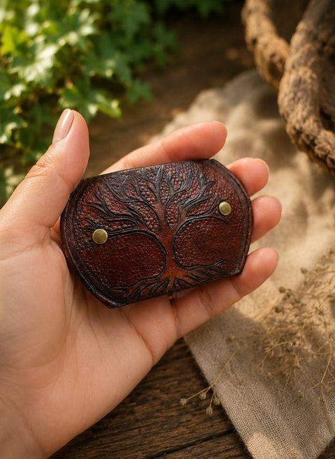 Barrette à Cheveux Arbre de Vie en Cuir – Artisanale steampunk médiéval fait main | Atelier AnJo