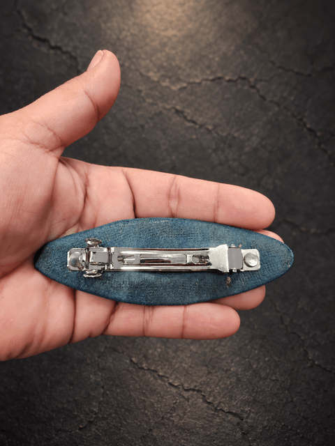 Barrette à cheveux en cuir bleu – Médaillon celtique steampunk médiéval fait main | Atelier AnJo