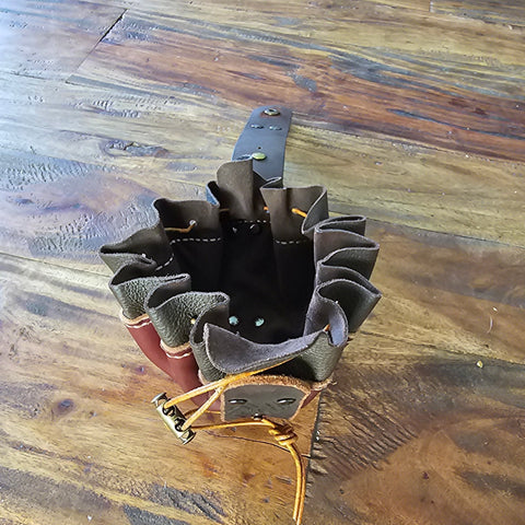Bourse médiéval en cuir véritable. steampunk médiéval fait main | Atelier AnJo