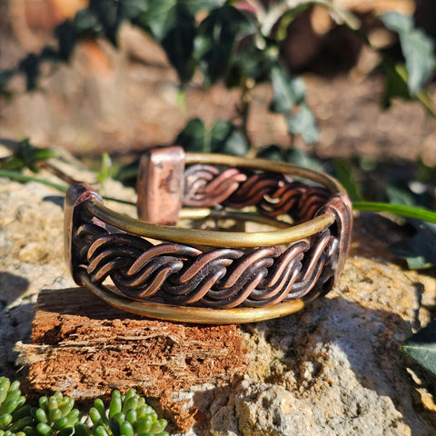 Bracelet cuivre et laiton tressé – Bracelet artisanal médiéval – Atelier AnJo steampunk médiéval fait main | Atelier AnJo