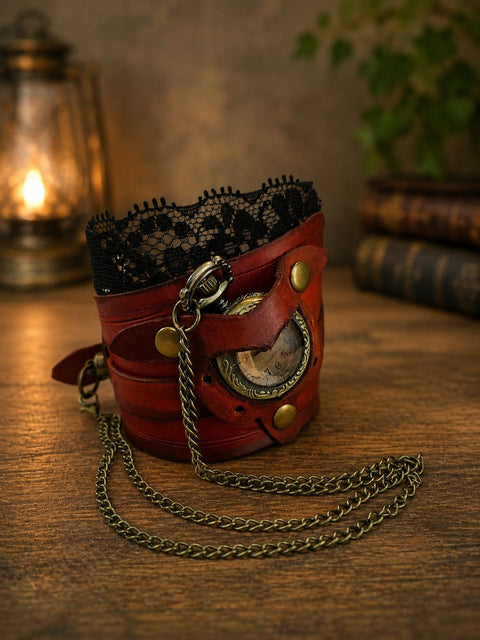 Bracelet manchette steampunk en cuir avec dentelle et montre à gousset – Fabrication artisanale steampunk médiéval fait main | Atelier AnJo