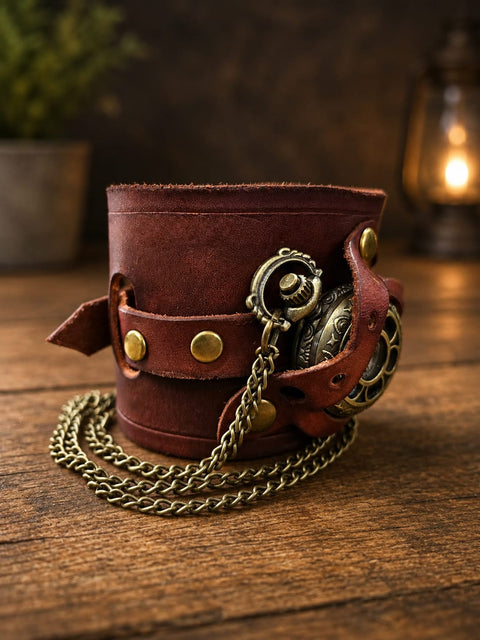 Bracelet manchette steampunk en cuir avec montre à gousset – Fabrication artisanale steampunk médiéval fait main | Atelier AnJo