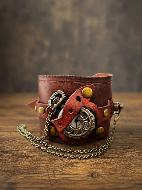 Bracelet manchette steampunk en cuir avec montre à gousset – Fabrication artisanale steampunk médiéval fait main | Atelier AnJo