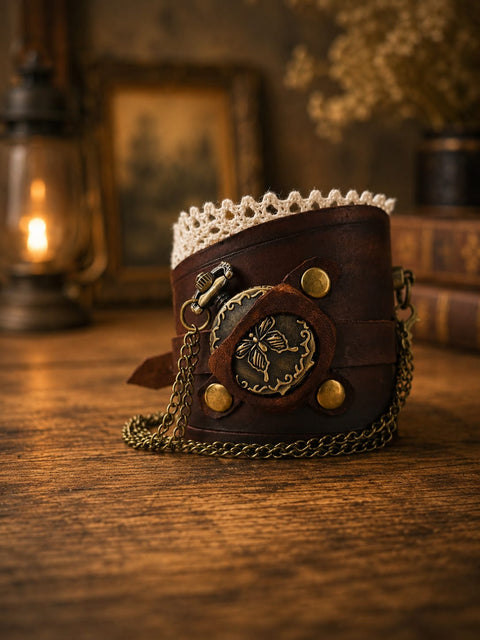 Bracelet manchette steampunk en cuir avec montre à quartz et dentelle – Papillon steampunk médiéval fait main | Atelier AnJo