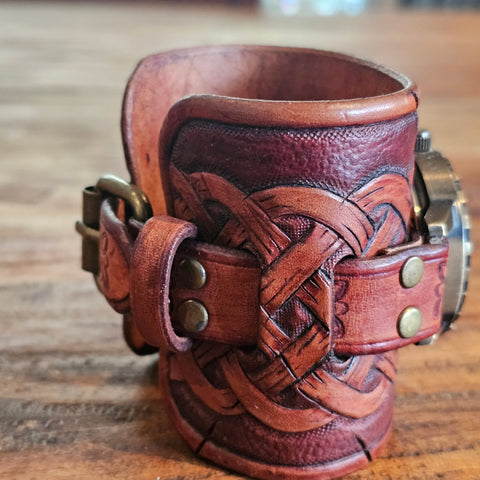 Bracelet Montre Steampunk Nœud Celtique. steampunk médiéval fait main | Atelier AnJo