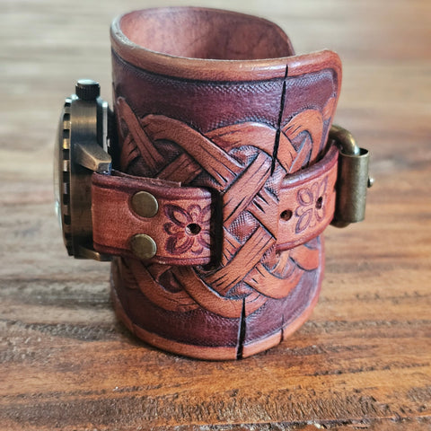 Bracelet Montre Steampunk Nœud Celtique. steampunk médiéval fait main | Atelier AnJo