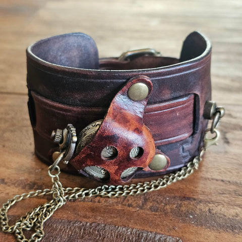 Bracelet montre steampunk steampunk médiéval fait main | Atelier AnJo