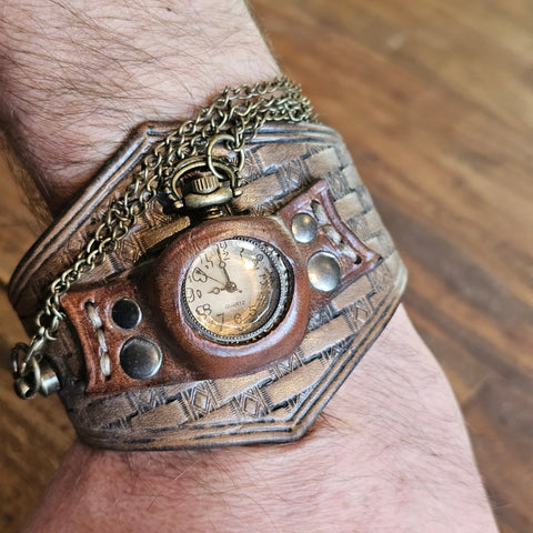 Bracelet montre steampunk steampunk médiéval fait main | Atelier AnJo