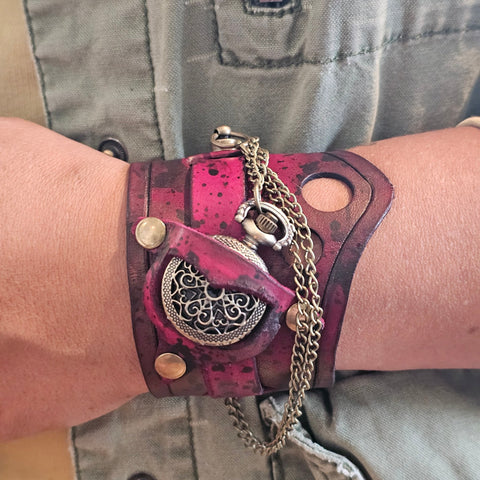 Bracelet montre steampunk steampunk médiéval fait main | Atelier AnJo
