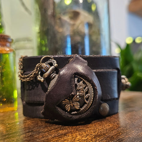 Bracelet montre steampunk steampunk médiéval fait main | Atelier AnJo