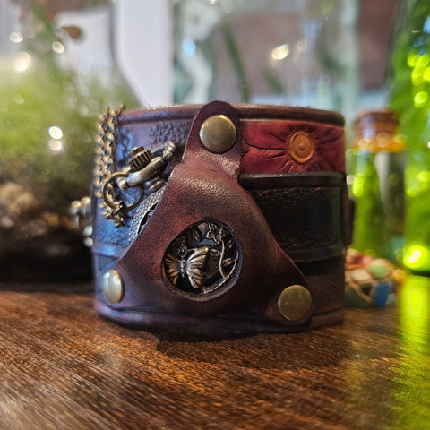 Bracelet montre steampunk steampunk médiéval fait main | Atelier AnJo