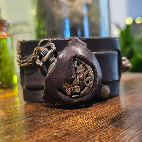 Bracelet montre steampunk steampunk médiéval fait main | Atelier AnJo