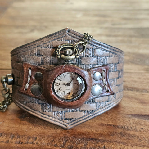 Bracelet montre steampunk steampunk médiéval fait main | Atelier AnJo
