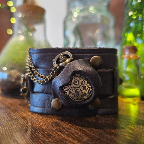 Bracelet montre steampunk steampunk médiéval fait main | Atelier AnJo