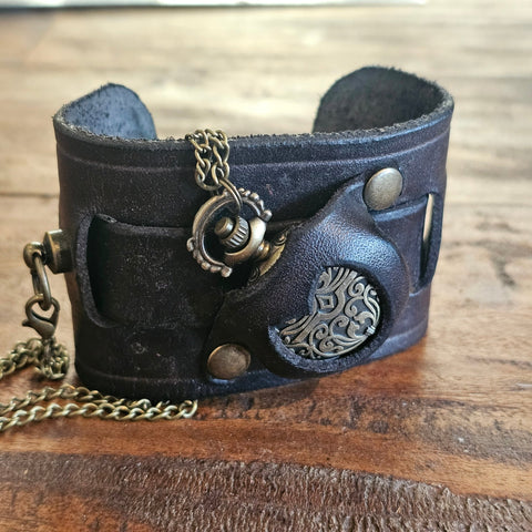 Bracelet montre steampunk steampunk médiéval fait main | Atelier AnJo