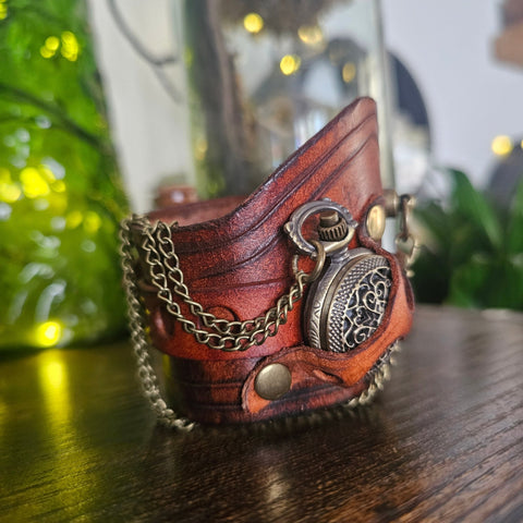 Bracelet steampunk en cuir – Montre à gousset quartz – Taille 16 à 19 cm steampunk médiéval fait main | Atelier AnJo