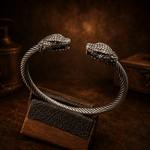 Bracelet torque serpent en acier chirurgical – style viking steampunk médiéval fait main | Atelier AnJo