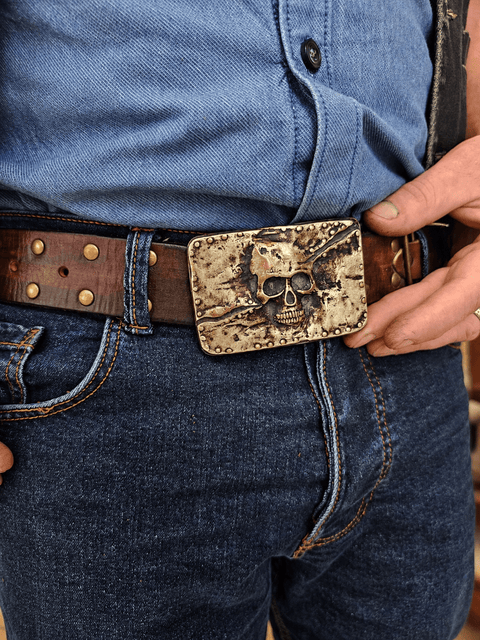 Ceinture en cuir marron à boucle tête de mort – 71 à 96 cm steampunk médiéval fait main | Atelier AnJo