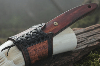 Corne à boire viking en cuir – Nœud celtique repoussé à la main steampunk médiéval fait main | Atelier AnJo