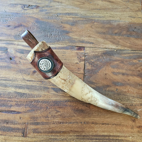 Corne à boire viking et son attache ceinture steampunk médiéval fait main | Atelier AnJo