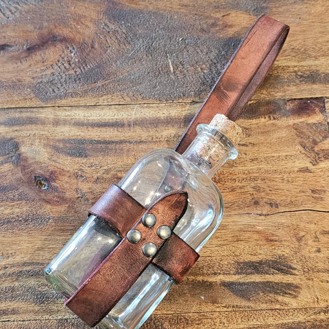 Flacon de ceinture, d’alchimiste steampunk médiéval fait main | Atelier AnJo