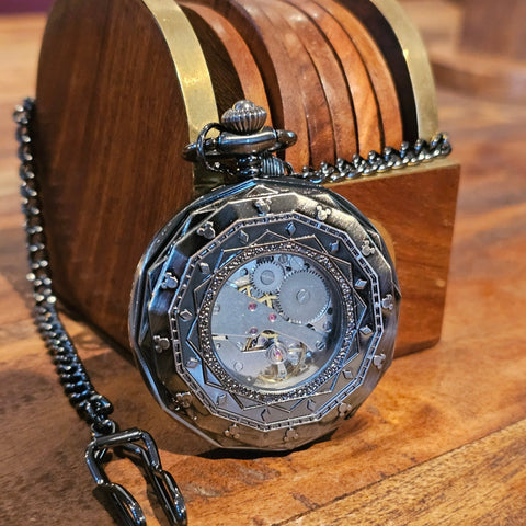 Montre à gousset steampunk mécanique steampunk médiéval fait main | Atelier AnJo
