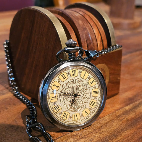 Montre à gousset steampunk mécanique steampunk médiéval fait main | Atelier AnJo