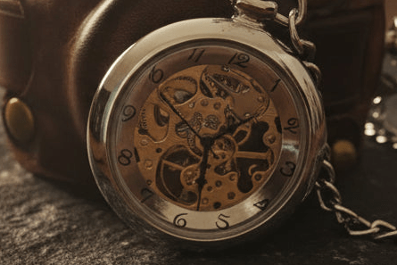 Montre semi - automatique en cuir – Modèle "Algiz" | Steampunk & runes protectrices steampunk médiéval fait main | Atelier AnJo