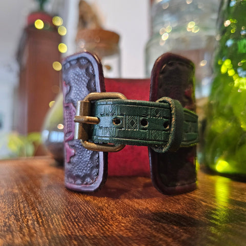 Montre semi - automatique – Tête de mort repoussée steampunk médiéval fait main | Atelier AnJo