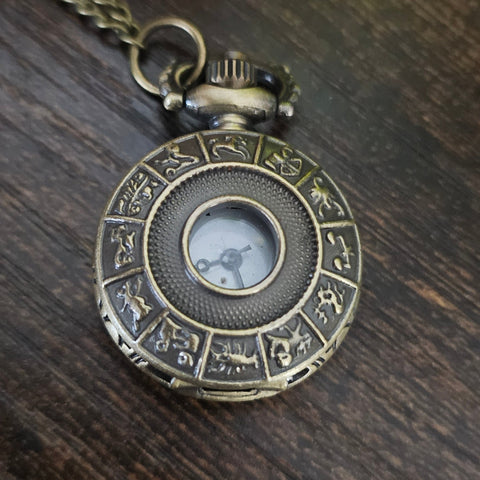 Montre steampunk “Atelier d’Inventeur” steampunk médiéval fait main | Atelier AnJo