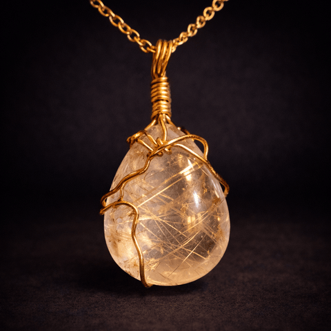 Pendentif en quartz rutilé jaune – création artisanale steampunk médiéval fait main | Atelier AnJo