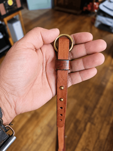 Pochette à main en cuir – tannage végétal – pièce artisanale steampunk médiéval fait main | Atelier AnJo