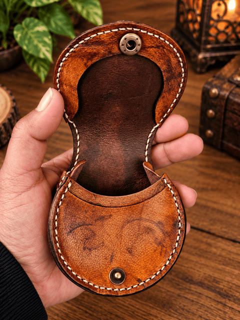 Porte-monnaie en cuir Tiwaz – Le Serment du Nord steampunk médiéval fait main | Atelier AnJo