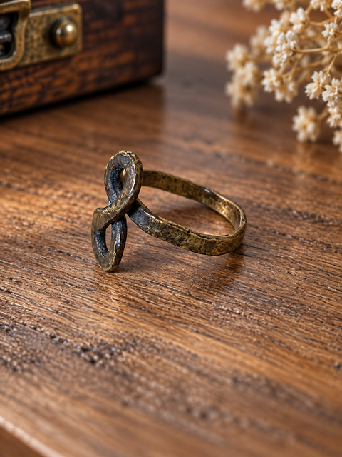 Bague Infini en métal patiné – Taille 62