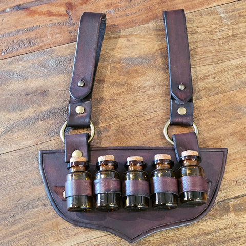 Porte-fioles steampunk en cuir – Accessoire alchimiste ou sorcière