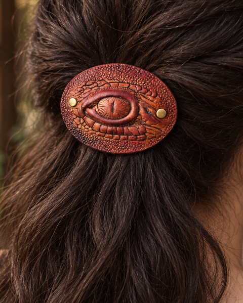 Barrette Œil de dragon en cuir rouge et cuivré