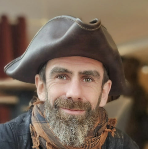 Chapeau tricorne en cuir – Style pirate, GN, fait main
