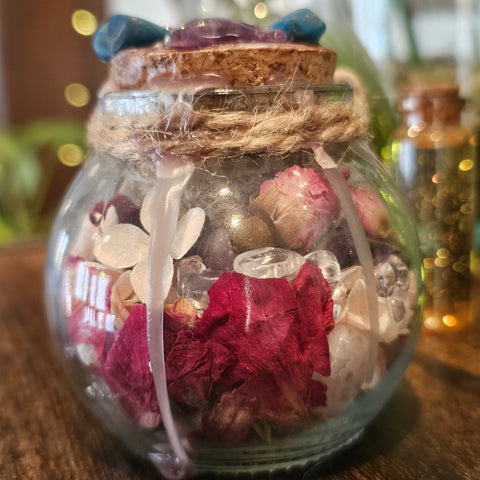 Spell Jar – Amour et Protection Émotionnelle – Améthyste, Apatite et Cristal de Roche steampunk médiéval fait main | Atelier AnJo