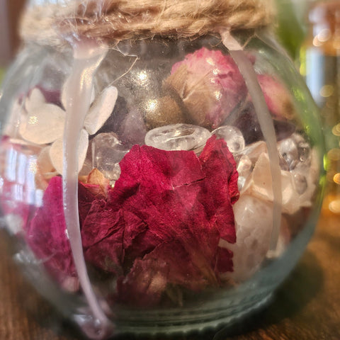 Spell Jar – Amour et Protection Émotionnelle – Améthyste, Apatite et Cristal de Roche steampunk médiéval fait main | Atelier AnJo